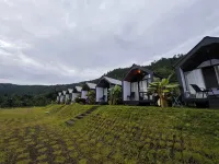 Royal Indah Cabin Hotel dekat Pura Danu Kuning Desa Buahan Kintamani