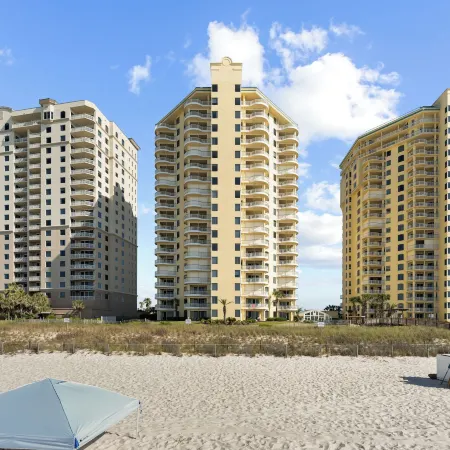 Beach Colony W7C - Covered Parking Included