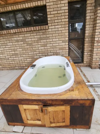 Luxe Ponte Inn Отели в г. Cala