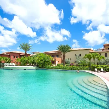 Aqua Vue by Island Properties Online
