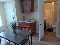 The Micro-Loft at Mt. Pleasant New 2BR APT Parking Providence County 호텔