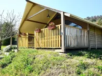 Luxury tent on a farm with swimming pool فنادق في Lapedona