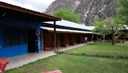 Kalash Continental Hotel & Resort Отели в г. Ayun
