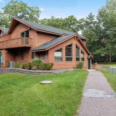 Causeway on Gull Hotel Exterior