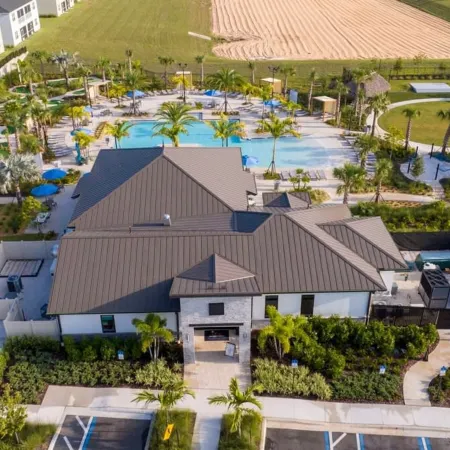 WonderFull 4Bd with Pool at Champions Gate 1174