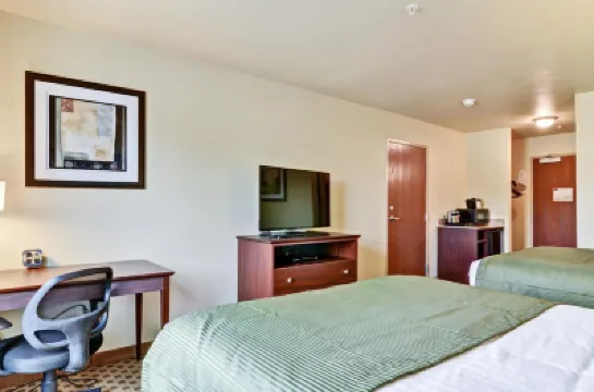 Castle Rock Inn & Suites - Quinter Hotels in 