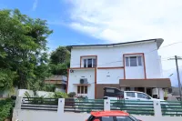 Iyer Square Hotels near Thiruvithuvakodu Divyadesam, Malai Nadu Divyadesam, Anju Murthy Kovil Uyyavantha Perumal Temple