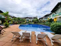 Casa em Condomínio Fechado Com Sauna e Piscina