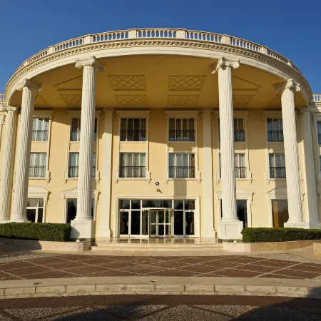 IC Hotels Airport Отели рядом с достопримечательностью «Antalya Expo Center»