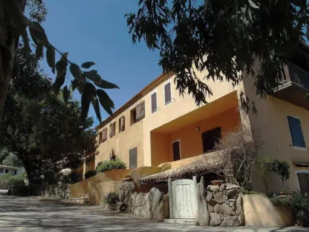 Charming House in Sassari With Ocean Views Отели в г. Liscia di Vacca