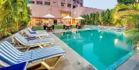 Hotel Hindusthan International, Varanasi - Pools