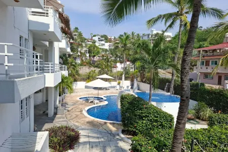 Casa y Villa Diamante, Manzanillo