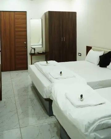 Hotel kailash inn Отели рядом с достопримечательностью «Стейтью Оф Юнити»