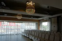 Buhari Royale Boutique Hotel Hotels in Chengalpattu