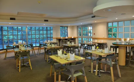 Road Lodge Cape Town International Airport Отели в г. Matroosfontein