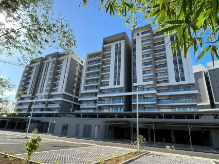 Minissy Luxury Services Apartment Отели рядом с достопримечательностью «Vaneron Garden Center»