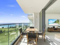 Fourteen at Mullet Bay