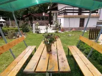 Three Bedroom House with Garden Only 10 km from Veliko Tarnovo - Villas