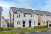 3 Bedroom House-Private Parking Hotels in Gorebridge