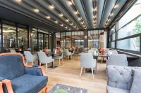İZZ OTEL - 2 stjerner