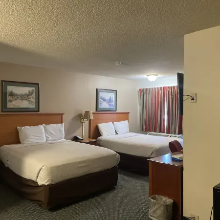 Skyway Inn - Seatac Отели в г. Кинг