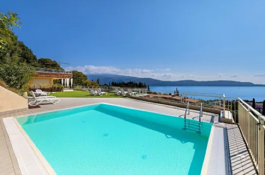 Poggio Al Sole 6 Apartment by Wonderful Italy