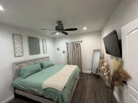 Burleson Farmhouse 3-bedroom house