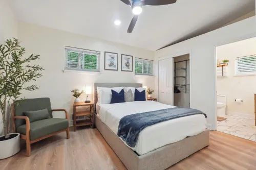 Oasis in ATL- 3BR/2BA Lux Serene Bungalow w/ Gorgeous Private Backyard and Pool