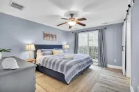 Relaxing 3Br Beach Retreat - Hot Tub, Fire Pit & Games