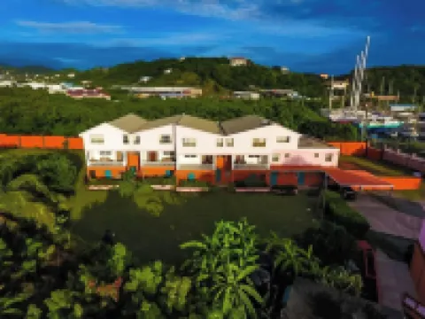 Cool Premier Suite 25 Hotels in True Blue