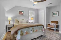 Private 5-bedroom house with private screened in pool and beach access