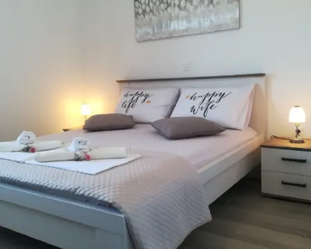 Apartment Villa Bijele Stijene Hoteles en Karlobag