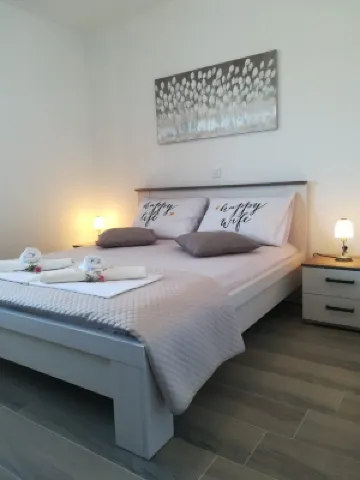 Apartment Villa Bijele Stijene