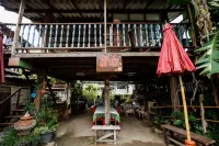 Patan Lanna Homestay Hotels in Ban Thi
