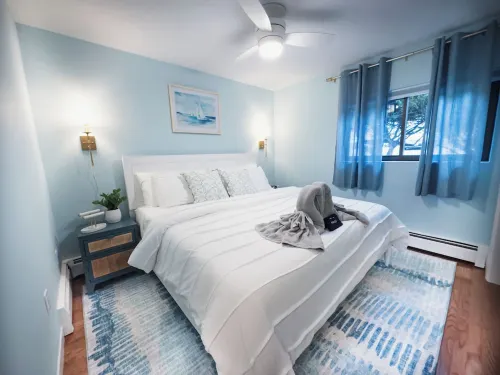 Fresh Design-Walk to Salem-Food-Train Station Hotels in Beverly