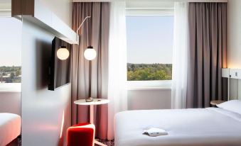 Ibis Hotel Berlin Airport (Neueröffnung)