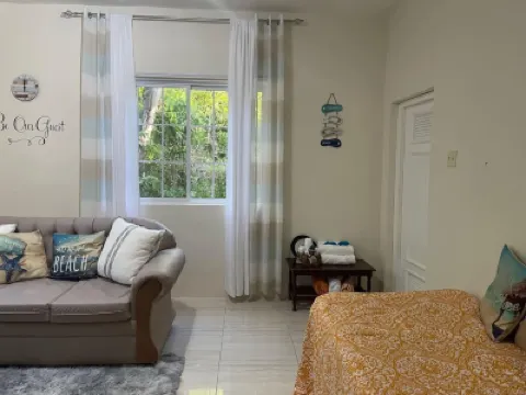 可愛的一卧室小屋步行至普里奧裏海灘 酒店