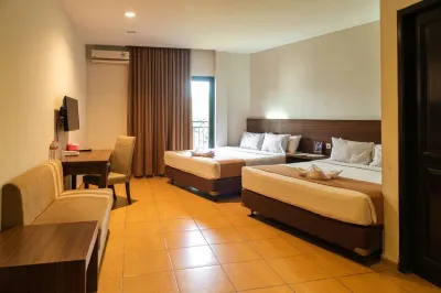 바투의 (24m², 침실 5개, 프라이빗 욕실 5개) 자띰 파크 2 주변 호텔