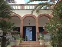 Superlocation !! 3 Bedroom and 3 Bathroom !! Next to the Beach !!