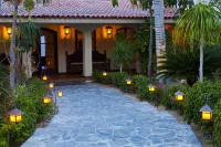 The most Romantic Beachfront Villa with stunning ocean view on  Palmilla Beach