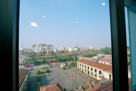 Hoa Lư City Hotel Отели рядом со станцией Ninh Binh Railway Station