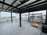 Beautiful home 5 min away from papas & beer. W/ King size beds