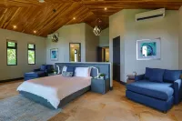 Beachfront Modern Luxe Villa Steps from the Sand! Hotels in Esterillos Este