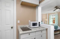 C4 Wallys by the Convention Center and The Landing