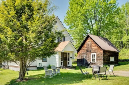 Pittsburg Vacation Rental ~ 1 Mi to Lake Francis!