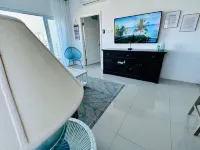 Cozy Seaside Condo Perfect for a Relaxing Getaway