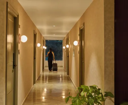 Minimalist - The Varanasi Edit Отели в г. Варанаси