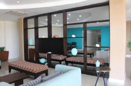 Bayfront Budget Friendly 2 Bedrooms and 2 Bathrooms Apt in Gated Community