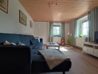 Neumis Ferienwohnung für 4 Gäste, Zentrumsnah - Gemütlich - Familiär - Erholsam Hotel a Lobau