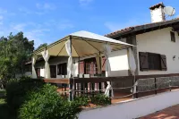 Villa with garden and swimming pool surrounded by nature and close to the beach